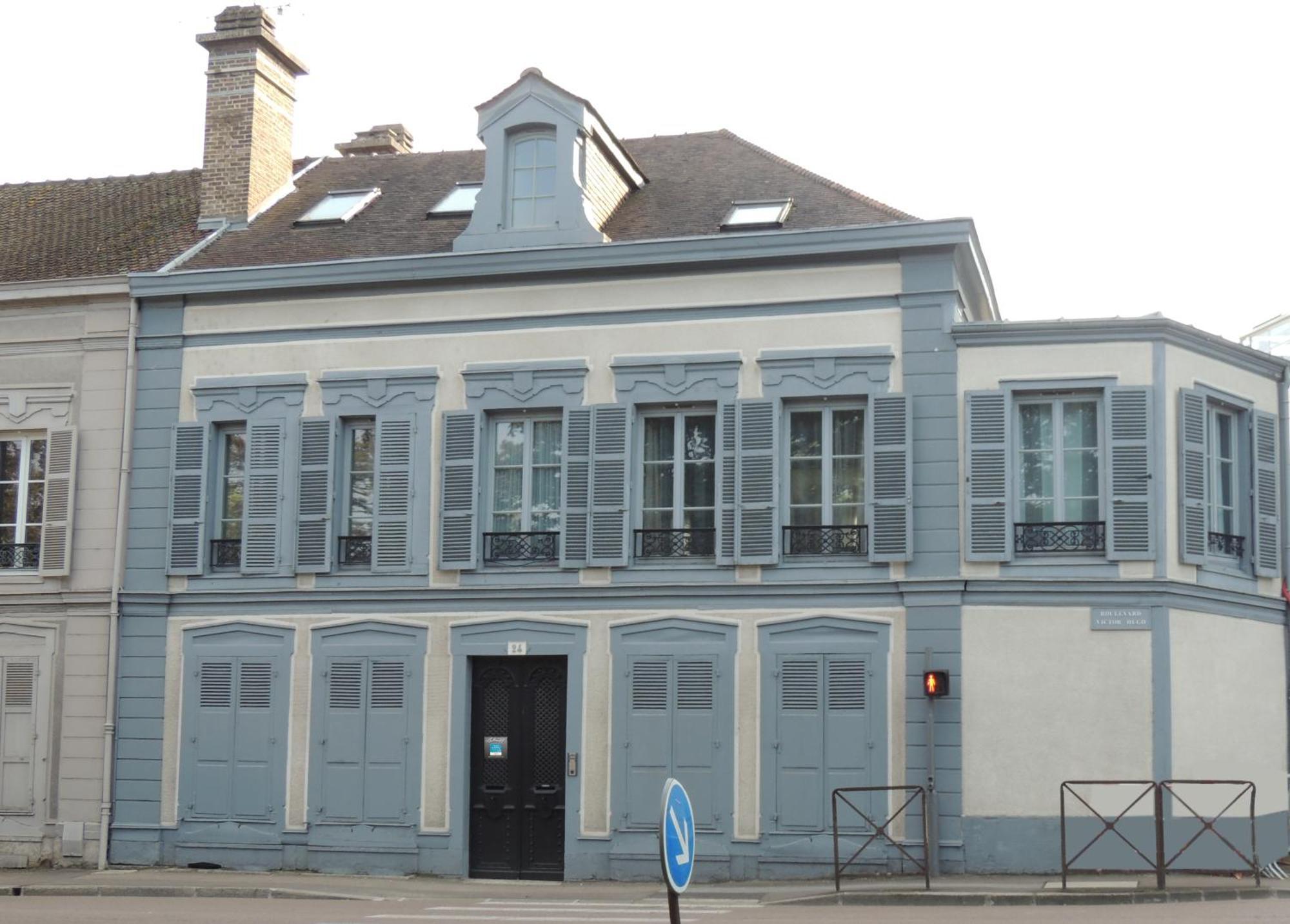 La Maison V.H., Appartements D'Hotes ทรัวส์ ภายนอก รูปภาพ