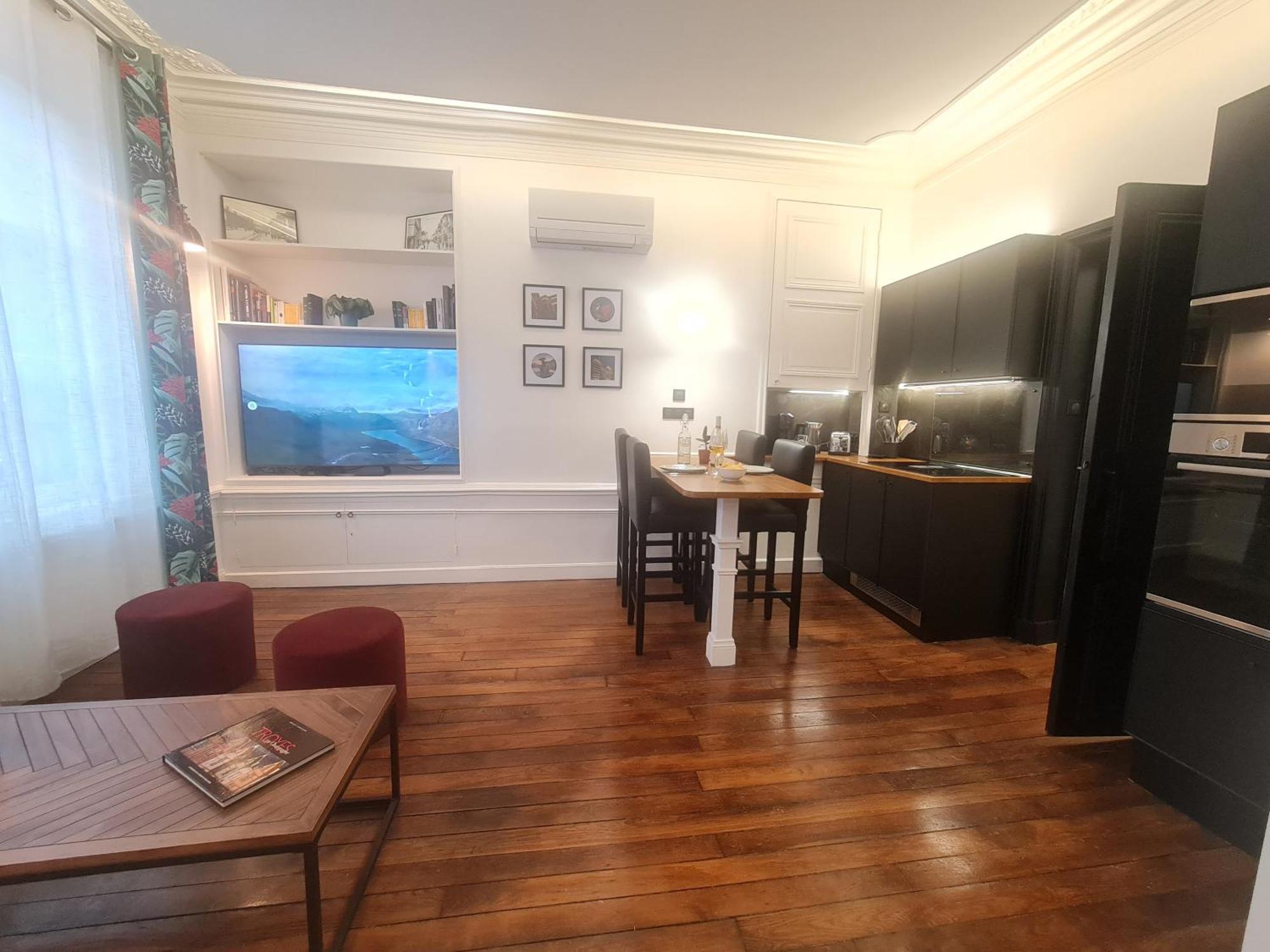 La Maison V.H., Appartements D'Hotes ทรัวส์ ภายนอก รูปภาพ