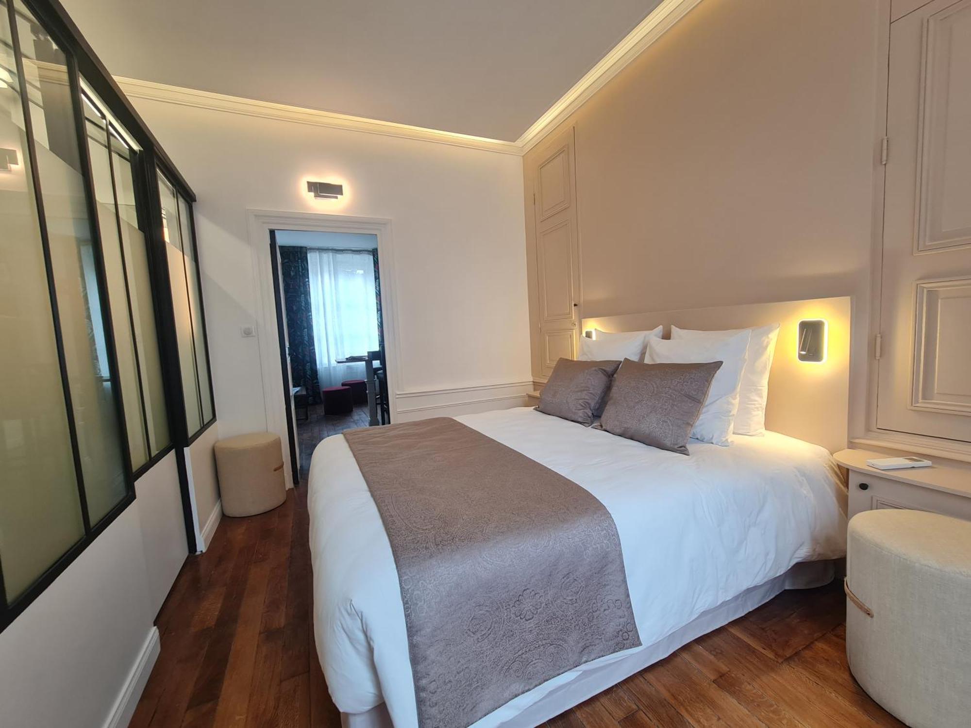 La Maison V.H., Appartements D'Hotes ทรัวส์ ภายนอก รูปภาพ